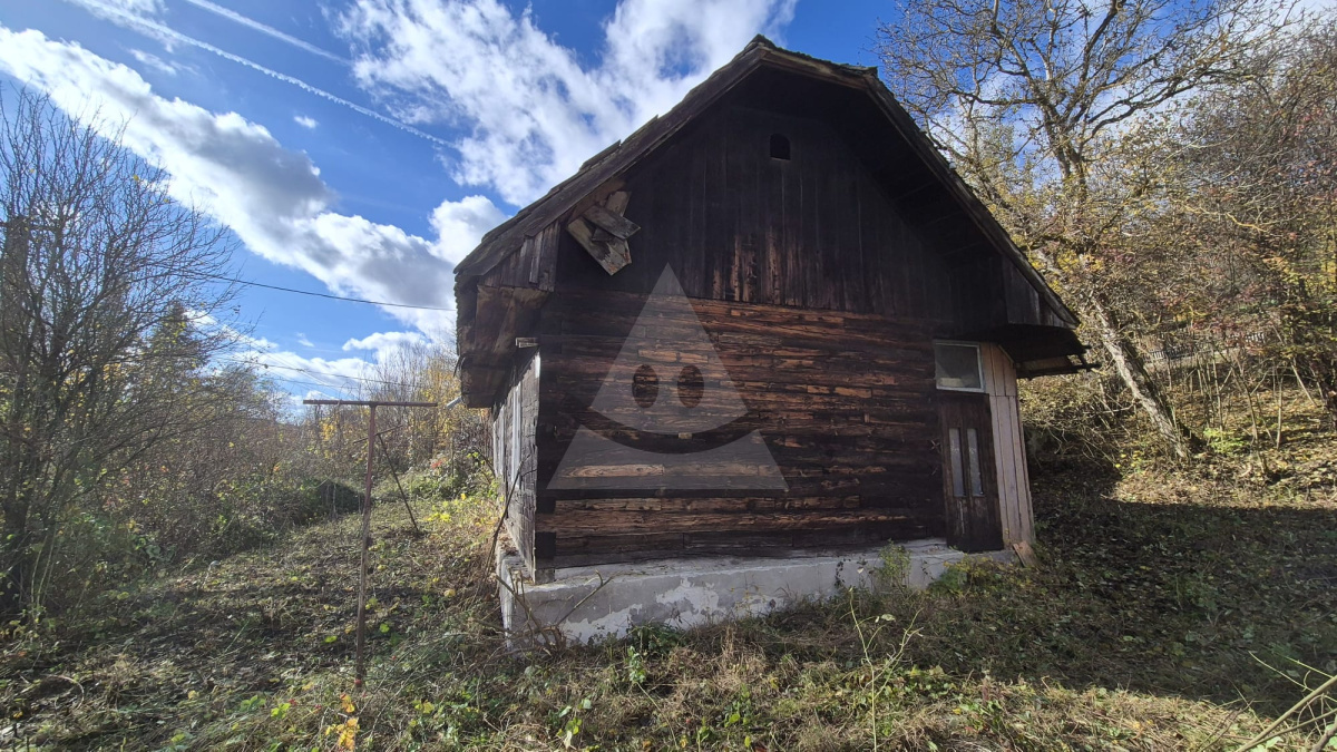 Drevenica s potenciálom výstavby RD ,Kotešová