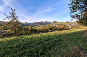 Land for recreation on a gentle slope Papradno